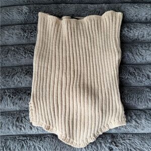 pretty little thing knit strapless crop top